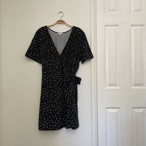 vetta floral wrap dress sz L